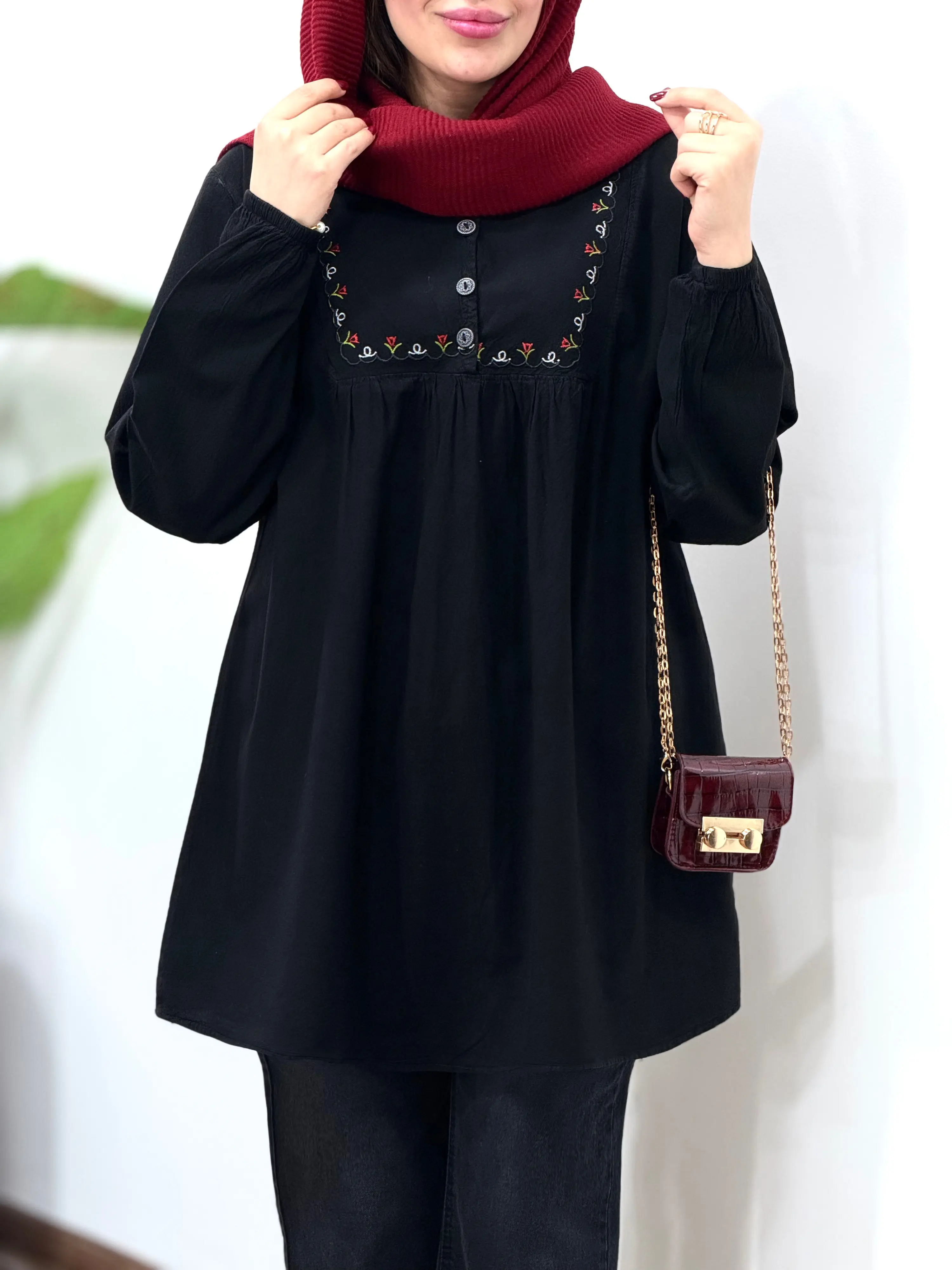 مانتو گلدوزی آیسو گیسو